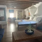 Cozy Cycladic , Close To * Ornósz