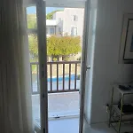 Cozy Cycladic , Close To Ferienhaus *