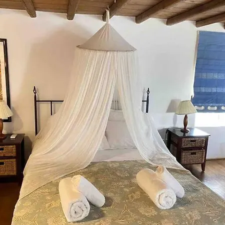 Cozy Cycladic , Close To *