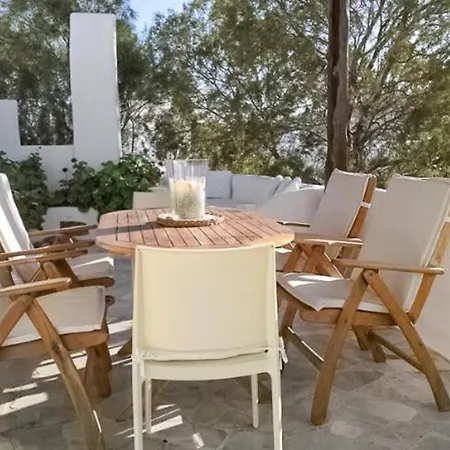 Cozy Cycladic , Close To Holiday home