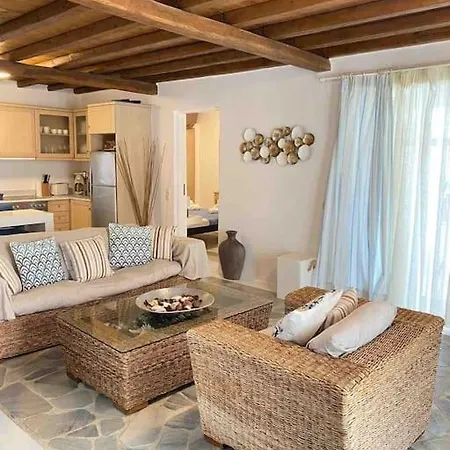 Cozy Cycladic , Close To Дом отдыха Орнос